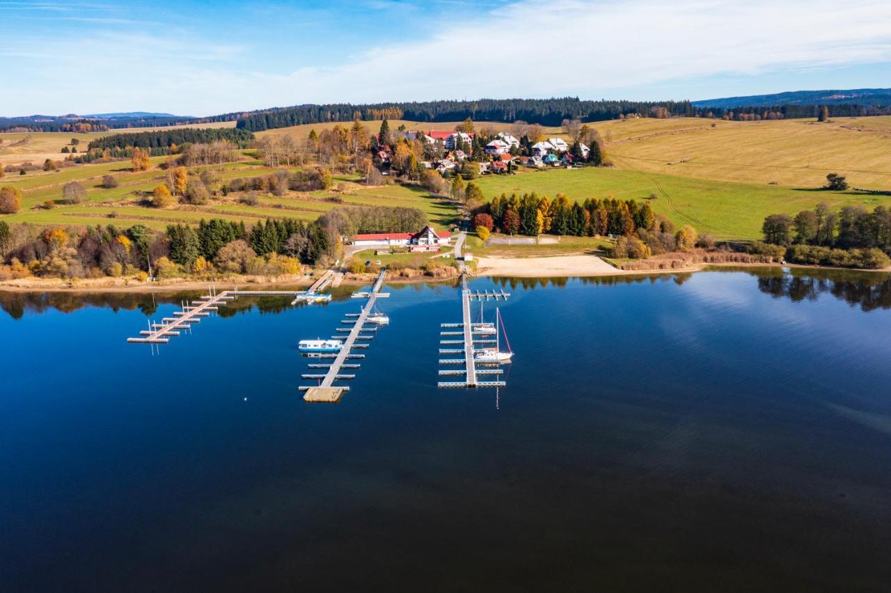 Hotel Fontana Lipno Černá v Pošumaví Exterior foto